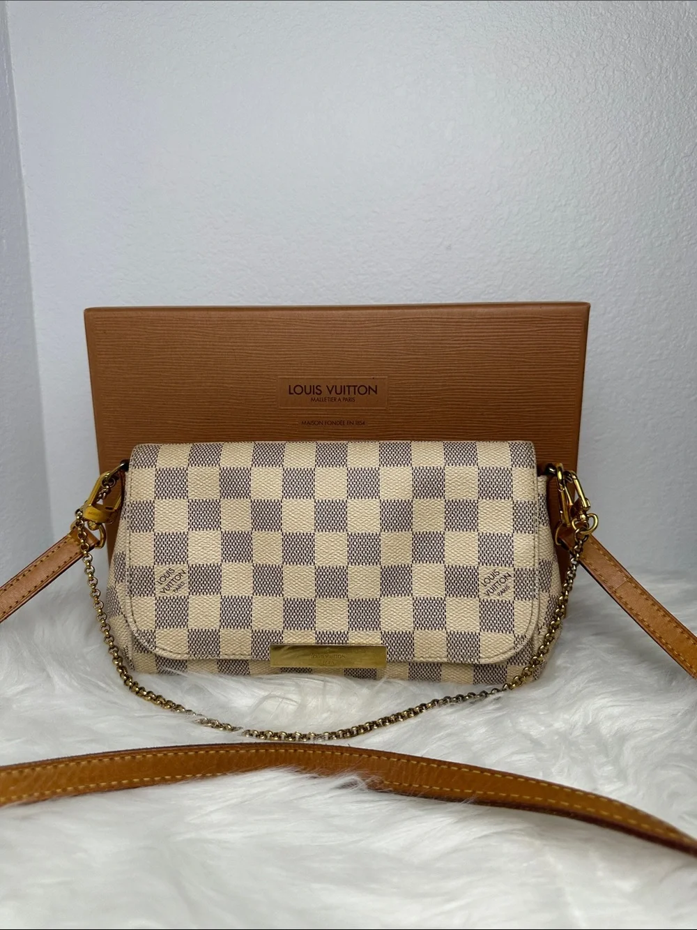 💯Authentic Louis Vuitton Damier Azur Favorite PM Crossbody Bag🍀